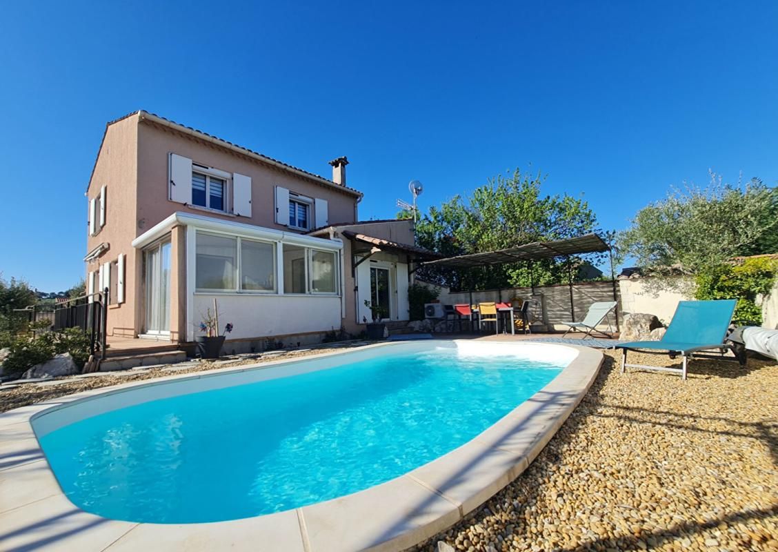 St Privat des Vieux - Maison rénovée avec piscine - calme en fond d'impasse