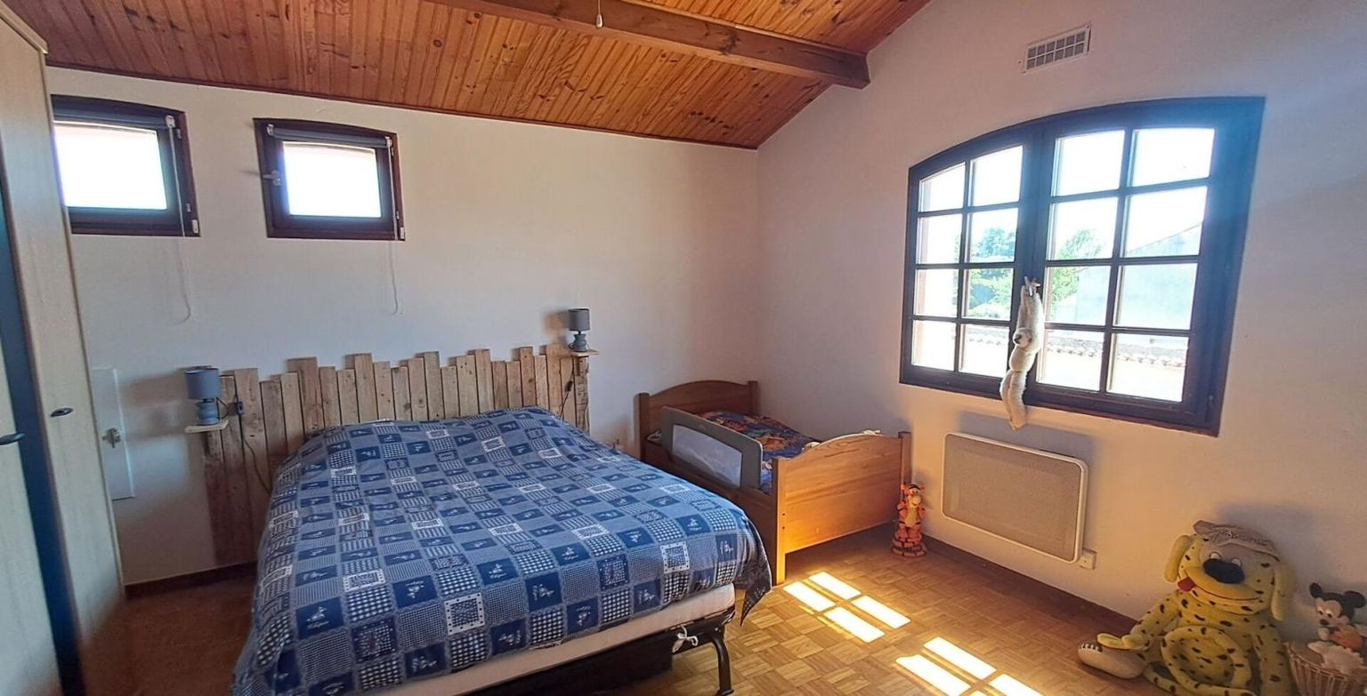 PETOSSE SUPERBE MAISON  DE CHARME  137 M2  TERRAIN  PLAT 1600 M2  GARAGE  PREAU 2