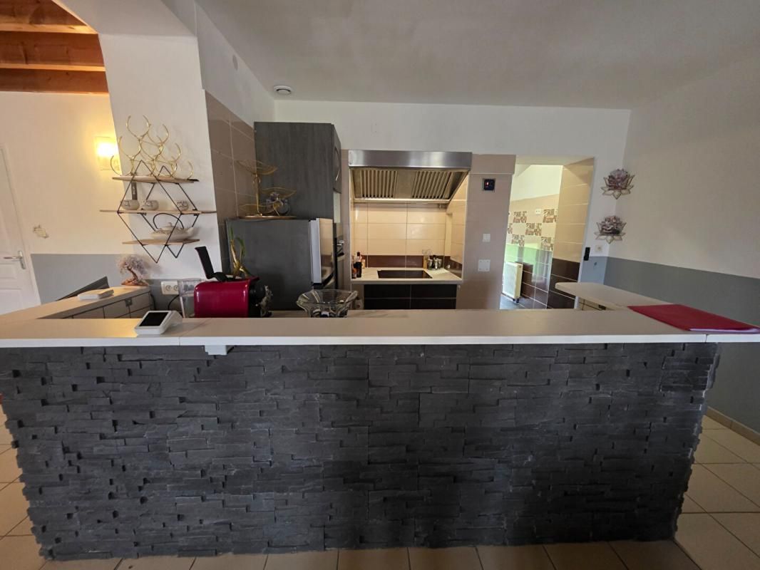 MONETAY-SUR-ALLIER Maison Monetay Sur Allier 5 pièce(s) 126 m2 4