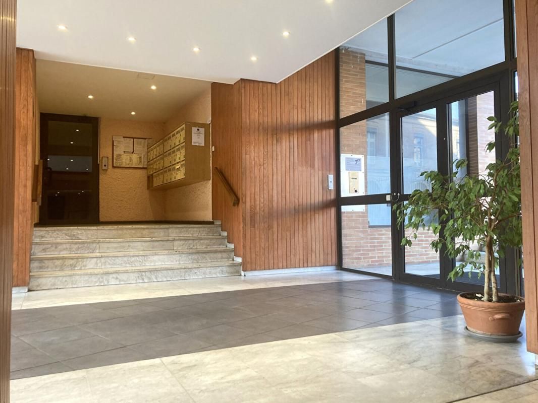 MONTAUBAN Appartement avec ascenseur et parc, hypercentre de Montauban 3 chambres 2
