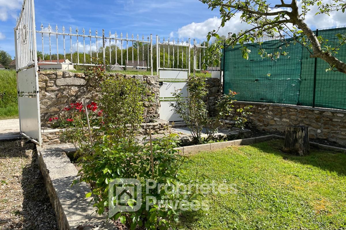 SAINT-MAURICE-MONTCOURONNE la parfaite longère 2