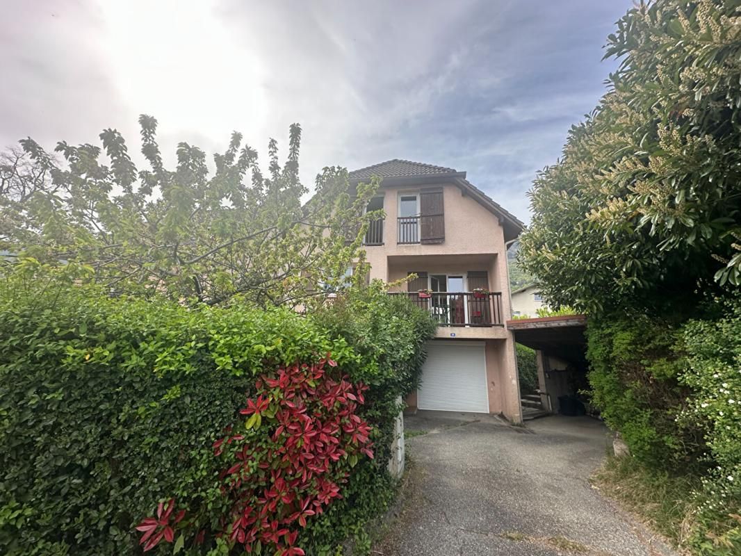 LE BOURGET-DU-LAC Maison Le Bourget du Lac 4 pièces 1