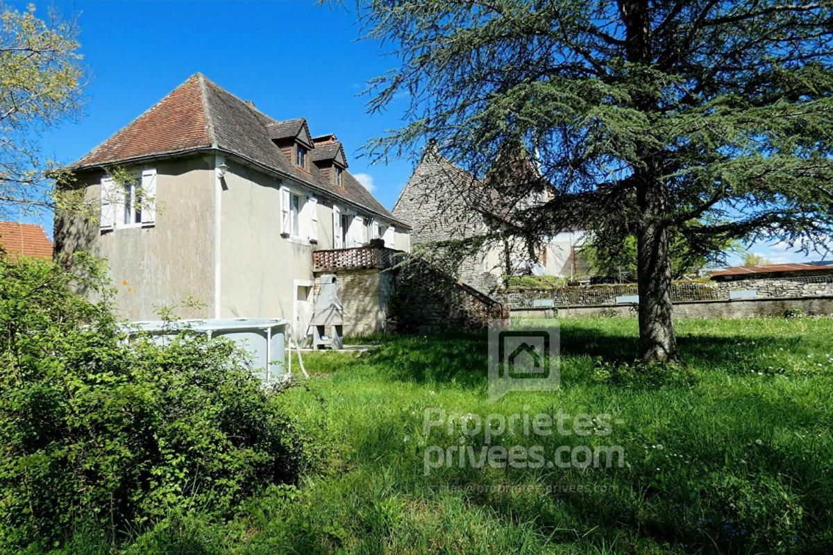LAMOTHE-CASSEL Maison ancienne à restaurer, fort potentiel + Jardin 2000 m² 2