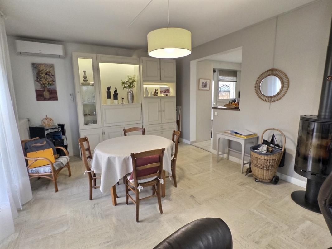 LES PONTS-DE-CE Maison Les Ponts De Ce 6 pièce(s) 136 m2 2