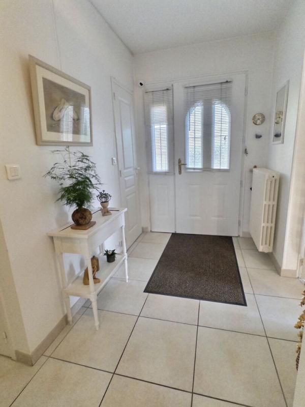 LES PONTS-DE-CE Maison Les Ponts De Ce 6 pièce(s) 136 m2 4