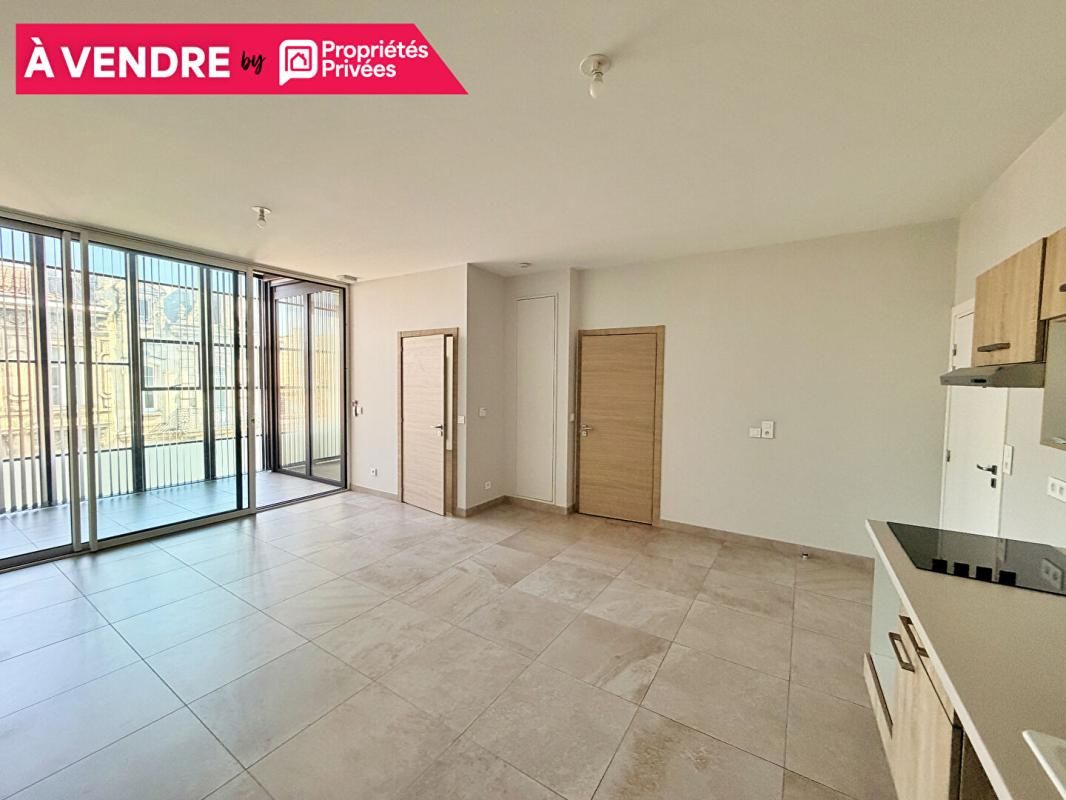 Appartement Bordeaux 3 pièce(s) 46.05 m2 parking et jardin d'hiver