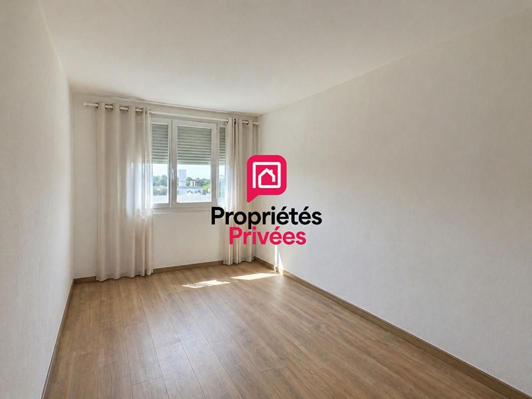 MERIGNAC DEPT 33 - GIRONDE - Mérignac Hyper centre - Appartement 4 pièce(s) 75 m2, loggia, parking 2