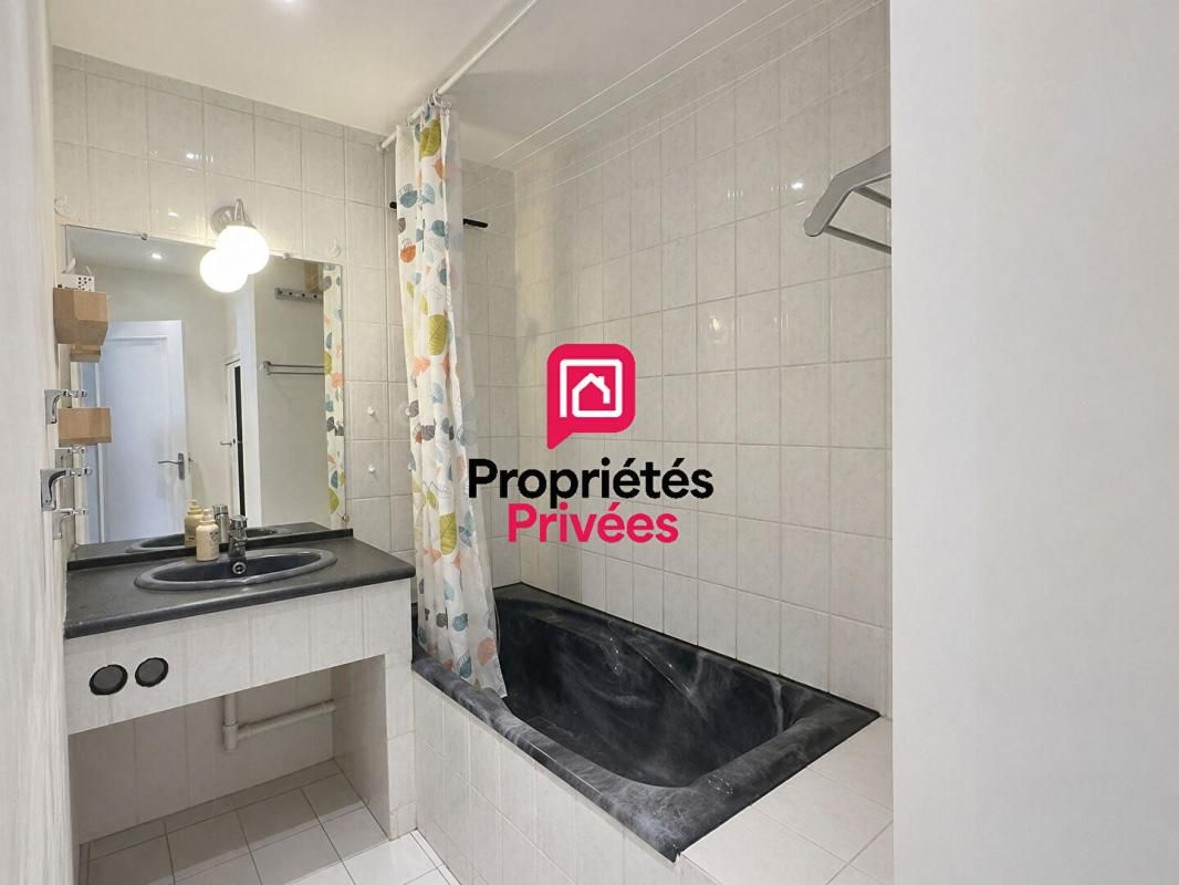 MERIGNAC DEPT 33 - GIRONDE - Mérignac Hyper centre - Appartement 4 pièce(s) 75 m2, loggia, parking 4