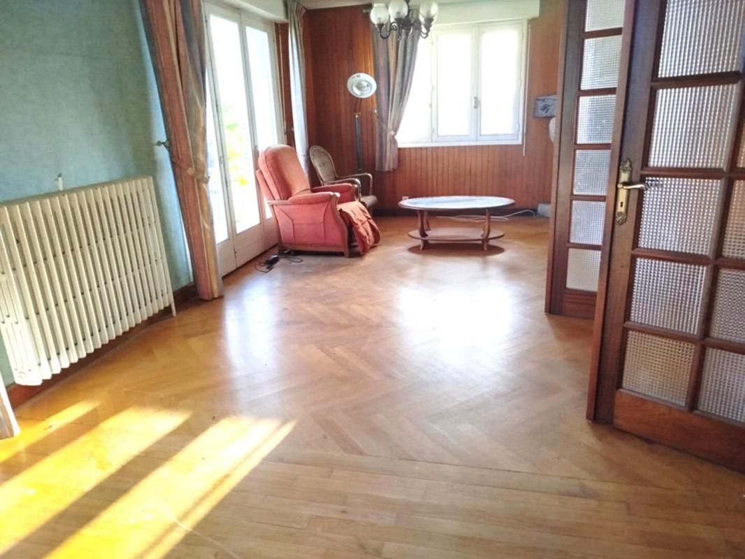 MALGUENAC Maison à rénover avec terrain constructible 2