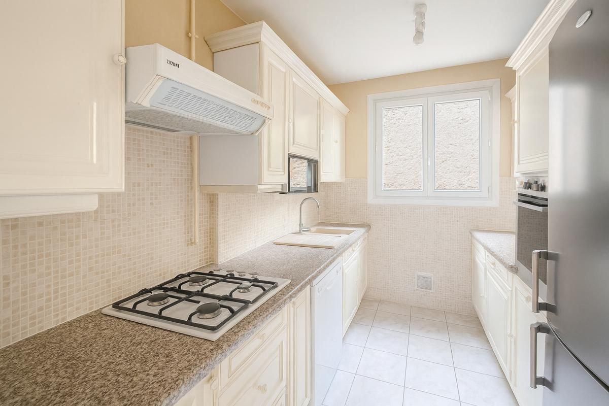 MEULAN-EN-YVELINES Appartement Meulan En Yvelines 3 pièce(s) 68 m2 3