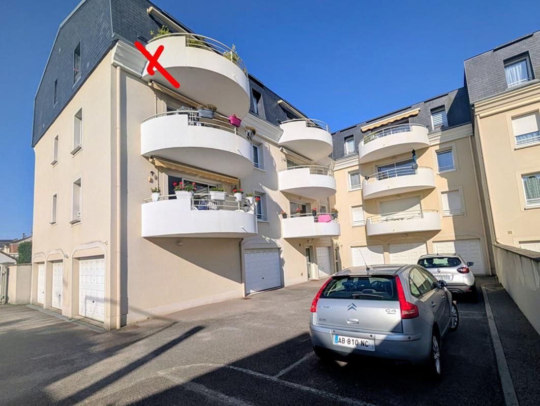 OUISTREHAM STANDING T4 AVEC DOUBLE SEJOUR AU PIED DE LA RUE DE LA MER 2