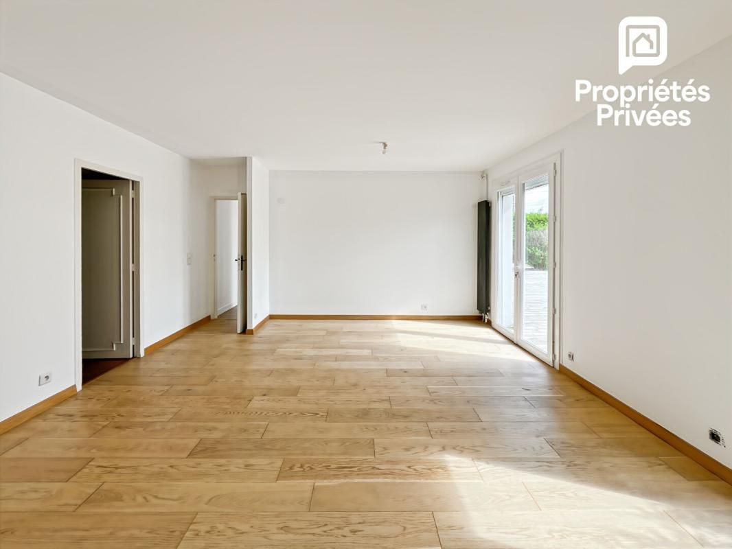 PAREMPUYRE EXCLUSIVITÉ - Maison 155 m² - Véranda 27 m² - Piscine et Garage Indépendant 70 m² - Annexe 12 m² Fort Potentiel 4