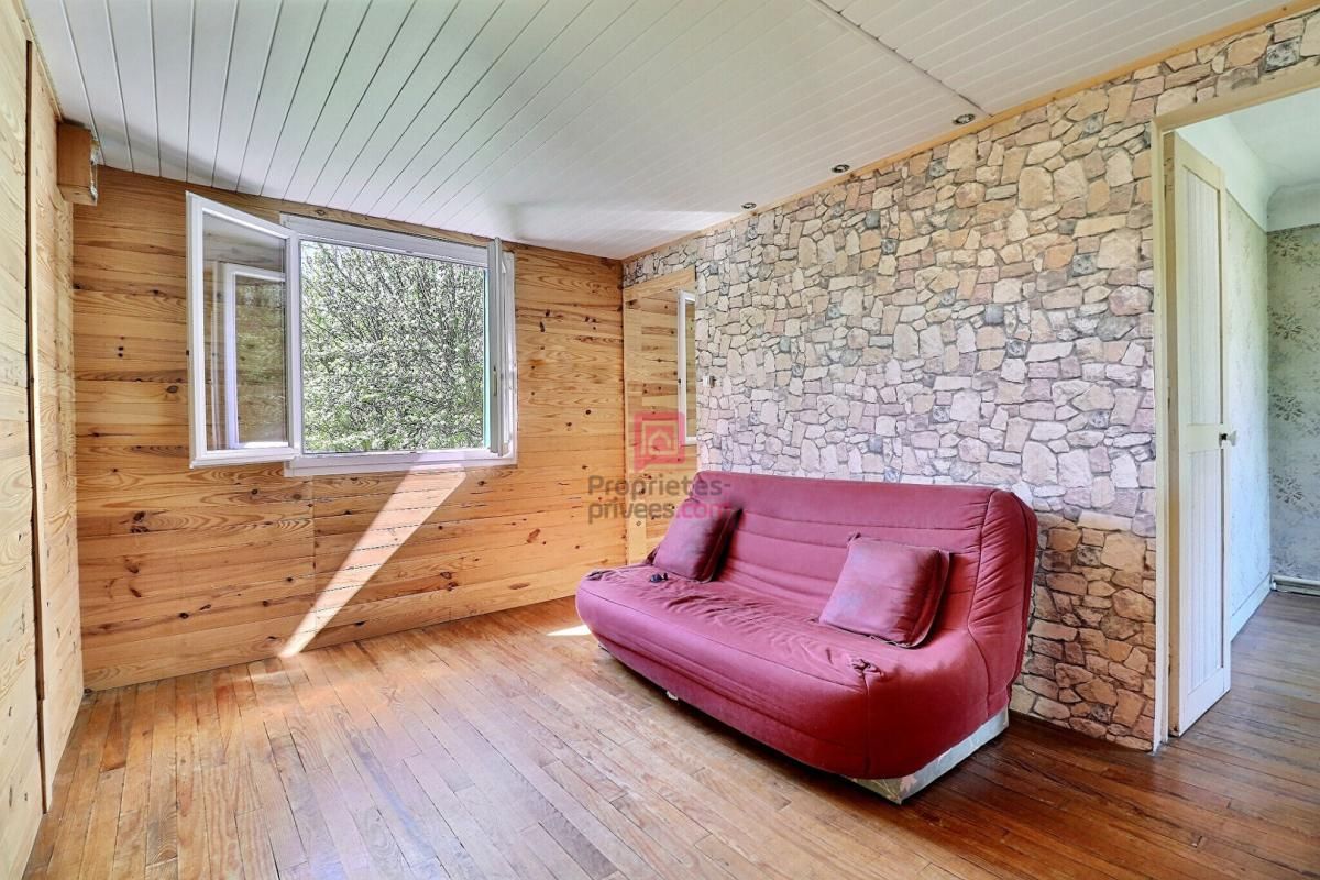 SAINTE-GENEVIEVE-DES-BOIS Maison Sainte Genevieve Des Bois 3 pièces 34 m2 2