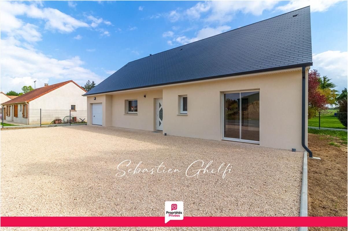 CONTRES proche de Contres maison de plain-pied- 3 chambres-cellier-garage 2