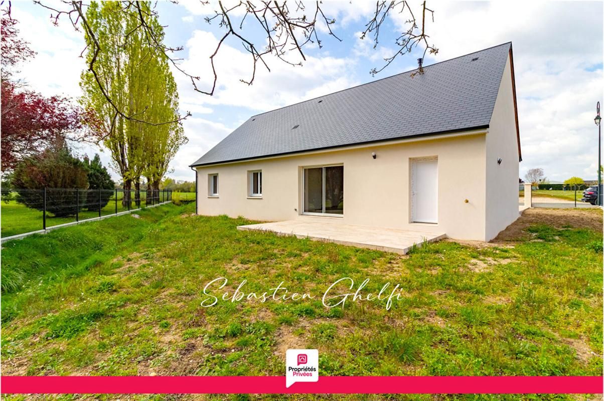 CONTRES proche de Contres maison de plain-pied- 3 chambres-cellier-garage 3