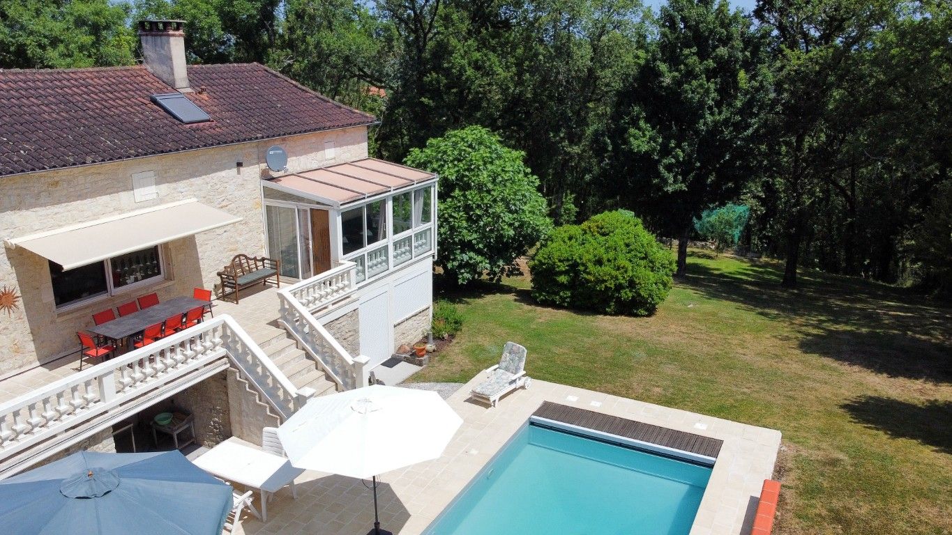 CAHORS Maison en pierre rénovée 230 m² ? 6 chambres ? piscine ? terrain 5 000 m² ? 10 min de Cahors 3
