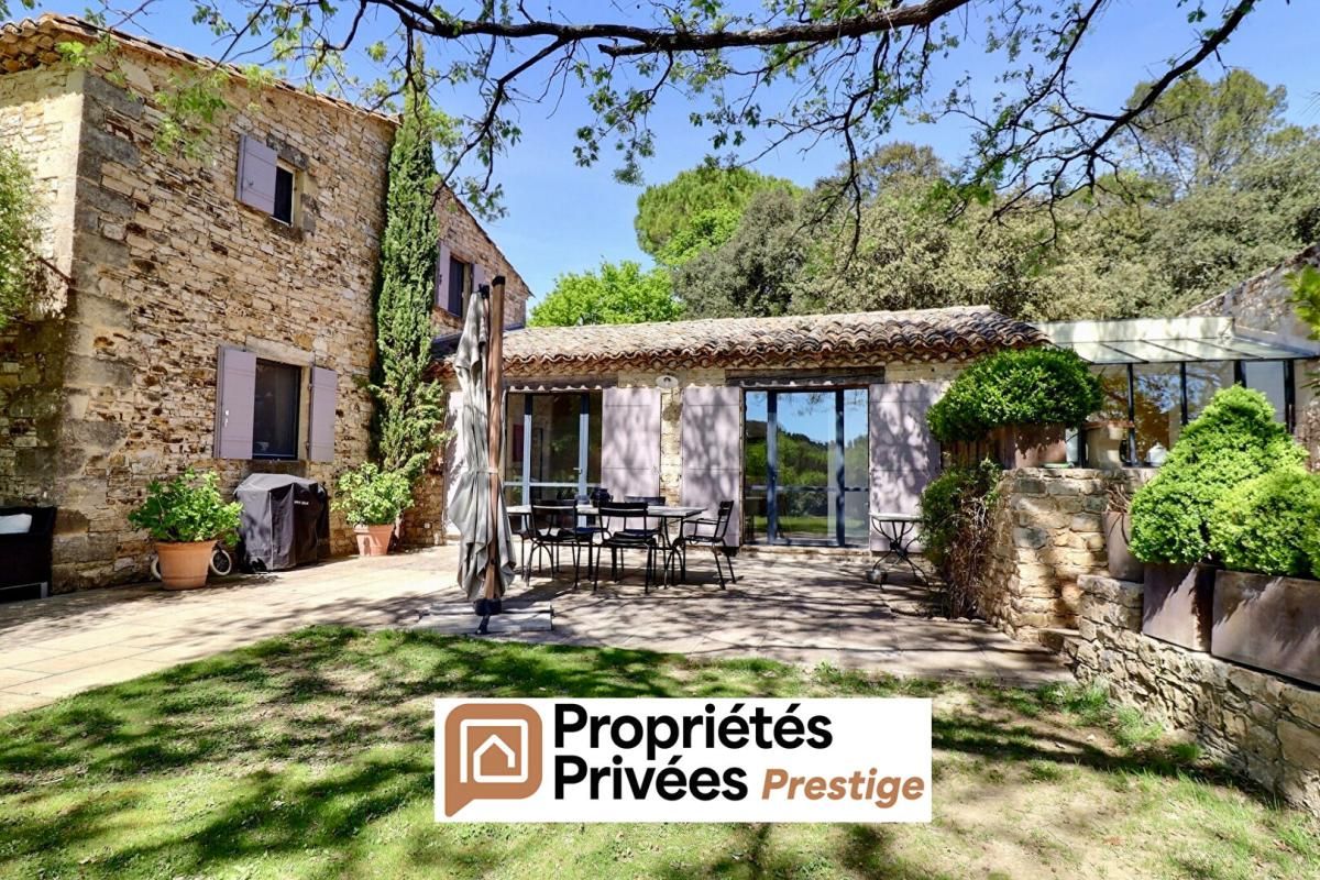 Uzès, propriété sur 3 ha de terrain