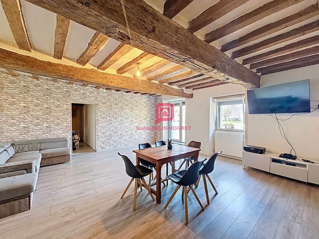 LA ROUAUDIERE Maison La Rouaudiere 6 pièce(s) 195 m2 2