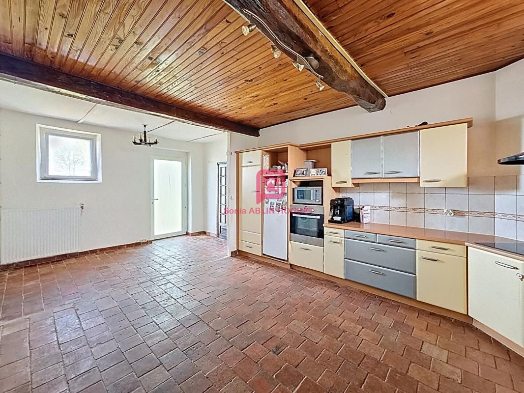 LA ROUAUDIERE Maison La Rouaudiere 6 pièce(s) 195 m2 3