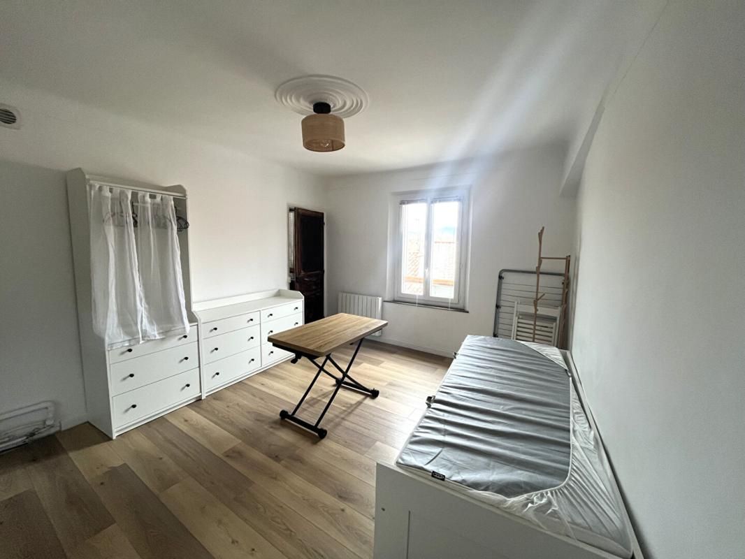 BRIGNOLES Studio Brignoles 1