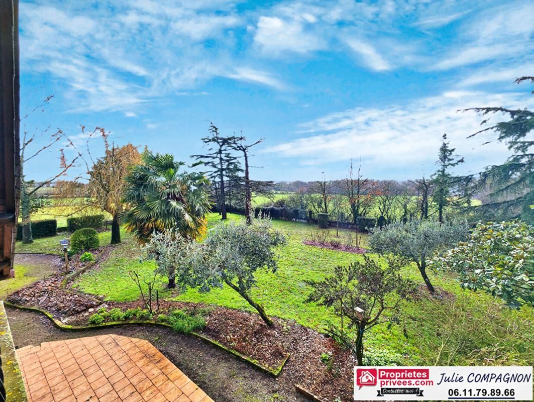 BELLIGNE MAISON 4 CHAMBRES - GARAGE ET  GRAND TERRAIN 9 000 m² env 2