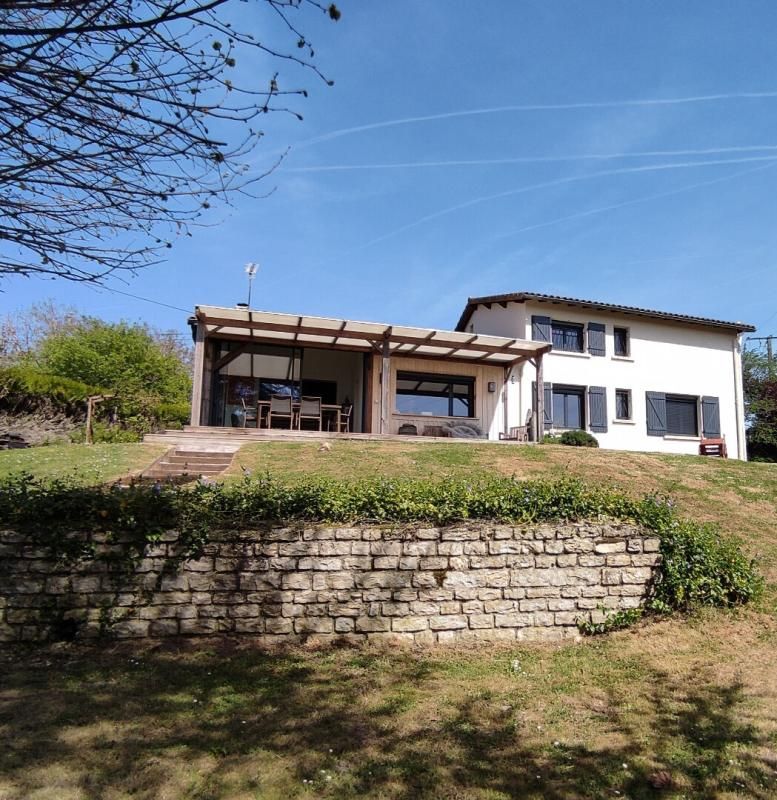 MONTHOIRON Maison 8 pièces 176 m2 sur 2200m² 4