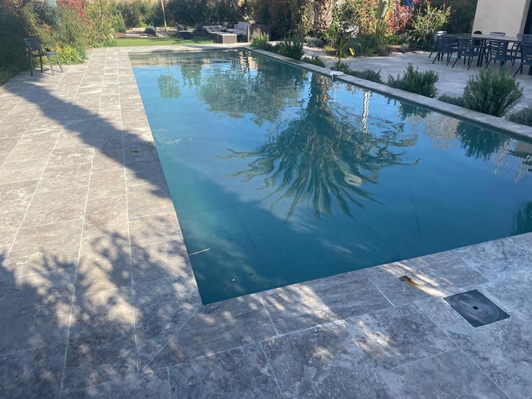 SANARY-SUR-MER Maison Sanary Sur Mer 7 pièce(s) 165 m2 A 1KLM DE LA MER 2