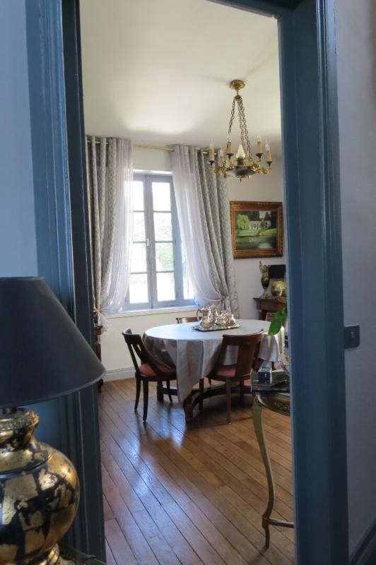 FONTENAY-LE-COMTE Maison de famille de caractère, jardin et piscine 3