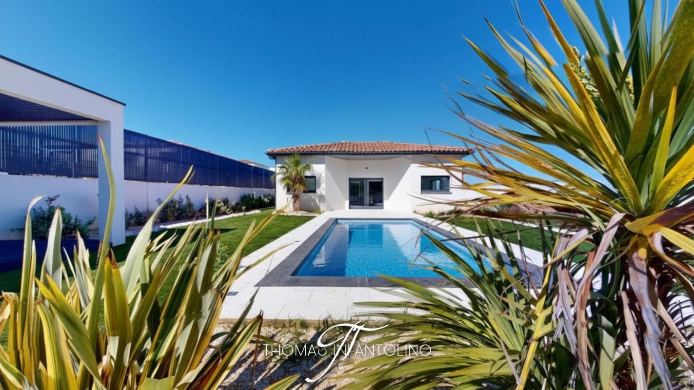 LAVALETTE VILLA D'ARCHITECTE 175 M2 - PISCINE - VUE MONTAGNE NOIRE - GARAGE 3