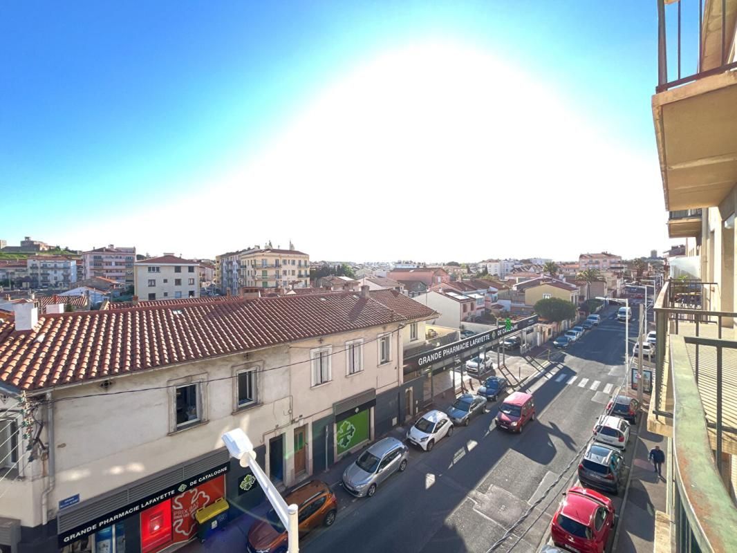 PERPIGNAN Charmant appartement de type T3/T4 de 106 m² très spacieux avec balcon au 2 ème étage sans ascenseur 2