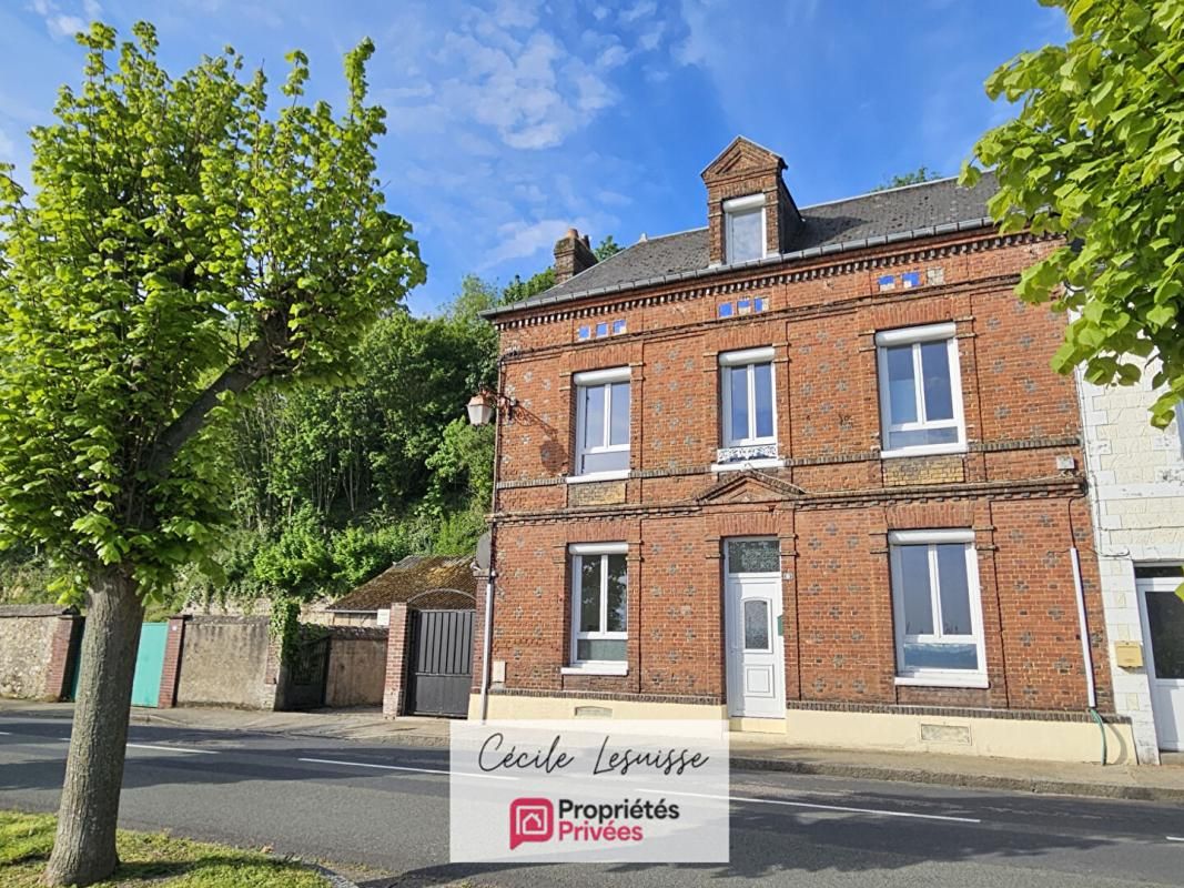 QUILLEBEUF-SUR-SEINE Maison de caractère - 5 pièces 1