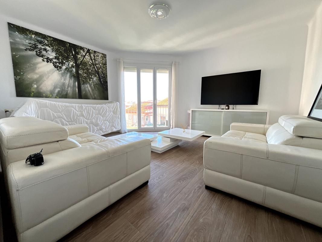 PERPIGNAN Magnifique appartement T5 de 116 m² au 3 ème étage sans ascenseur avec balcon 3