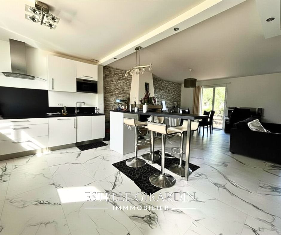 CARQUEFOU Maison de plain-pied - quartier Housseau 1