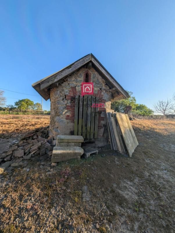 CHANGE Maison en pierre à rénover 2