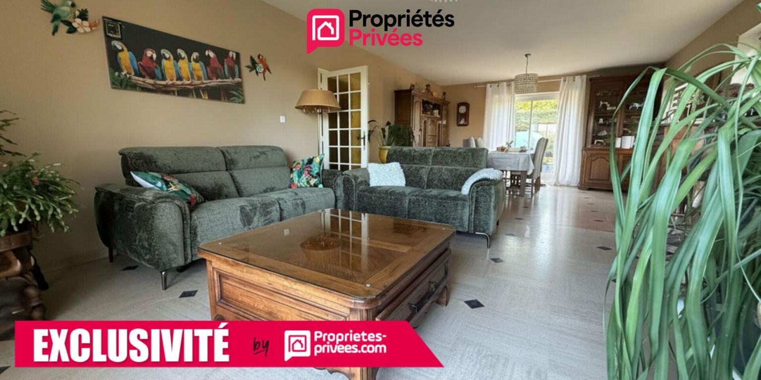 BRIVE-LA-GAILLARDE Maison familiale en pierres - Brive Ouest - Espace à vivre de PLAIN PIED - Terrain 5 038 m² 2