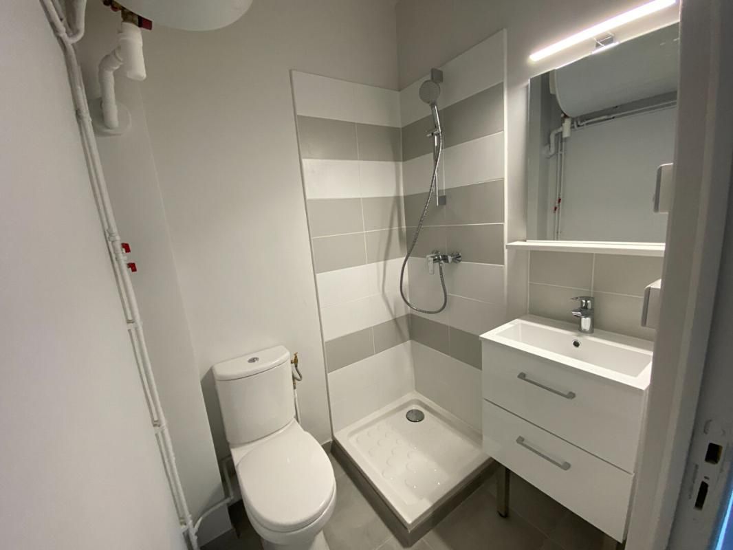 AIX-EN-PROVENCE À louer - Studio Centre ville d'Aix-en-Provence 4