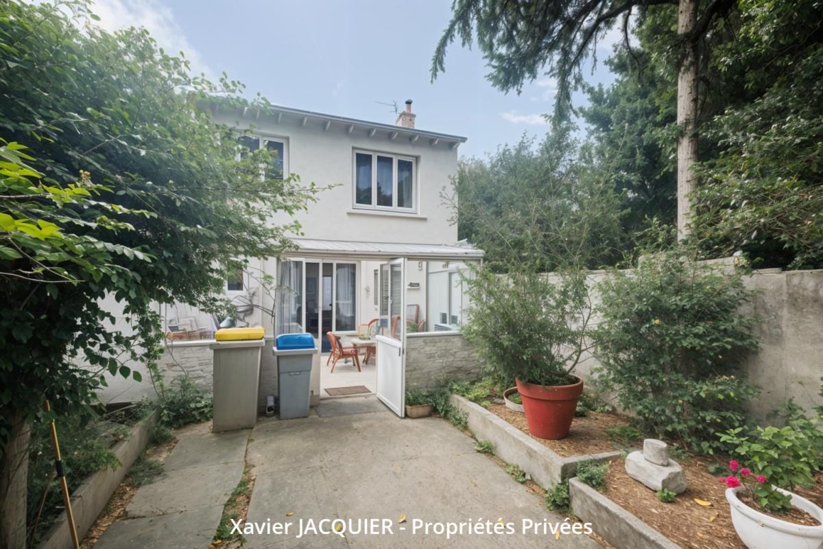 Maison - 3 pièces - 88 m² - Contrie