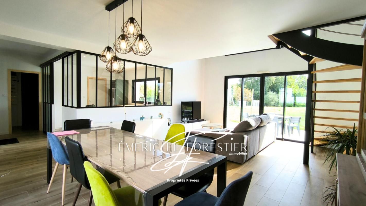 CHATEAUBRIANT Maison Erbray 4 pièce(s) 100 m2 3