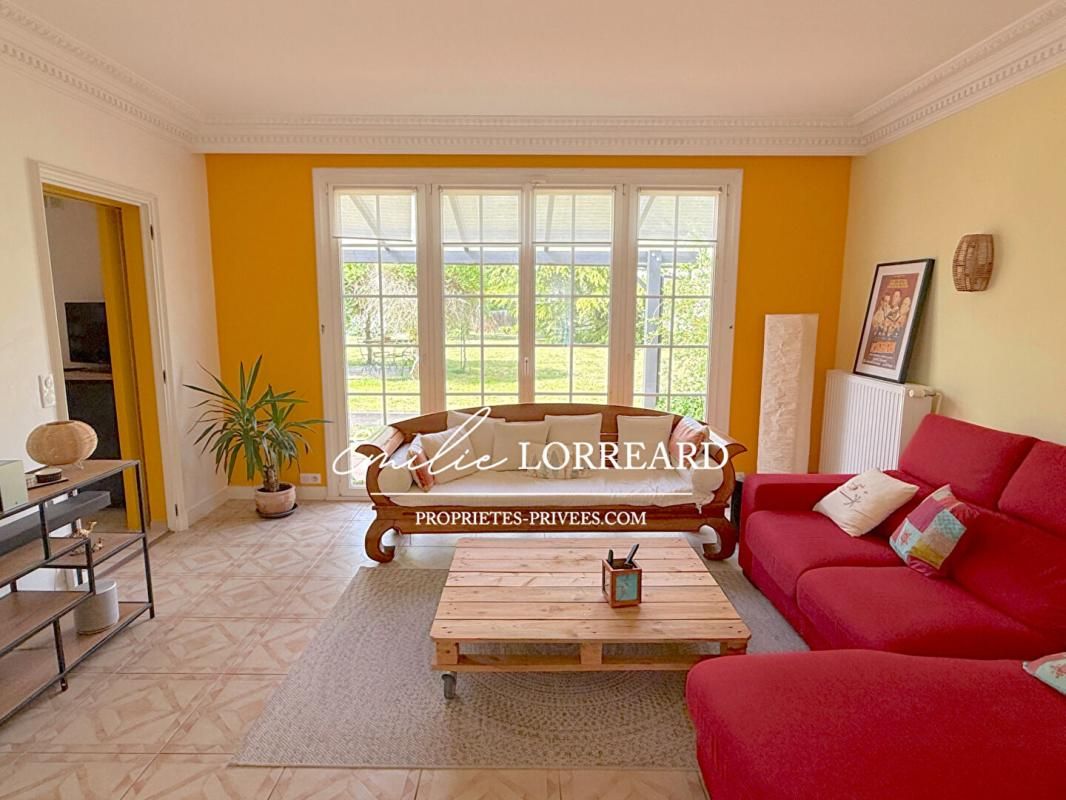 LE MANS Maison Le Mans 8 pièce(s) 226 m2 1