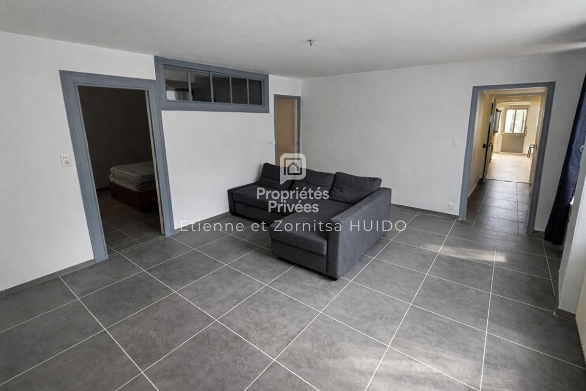 CHAROST Maison Charost 7 pièce(s) 150 m2 2