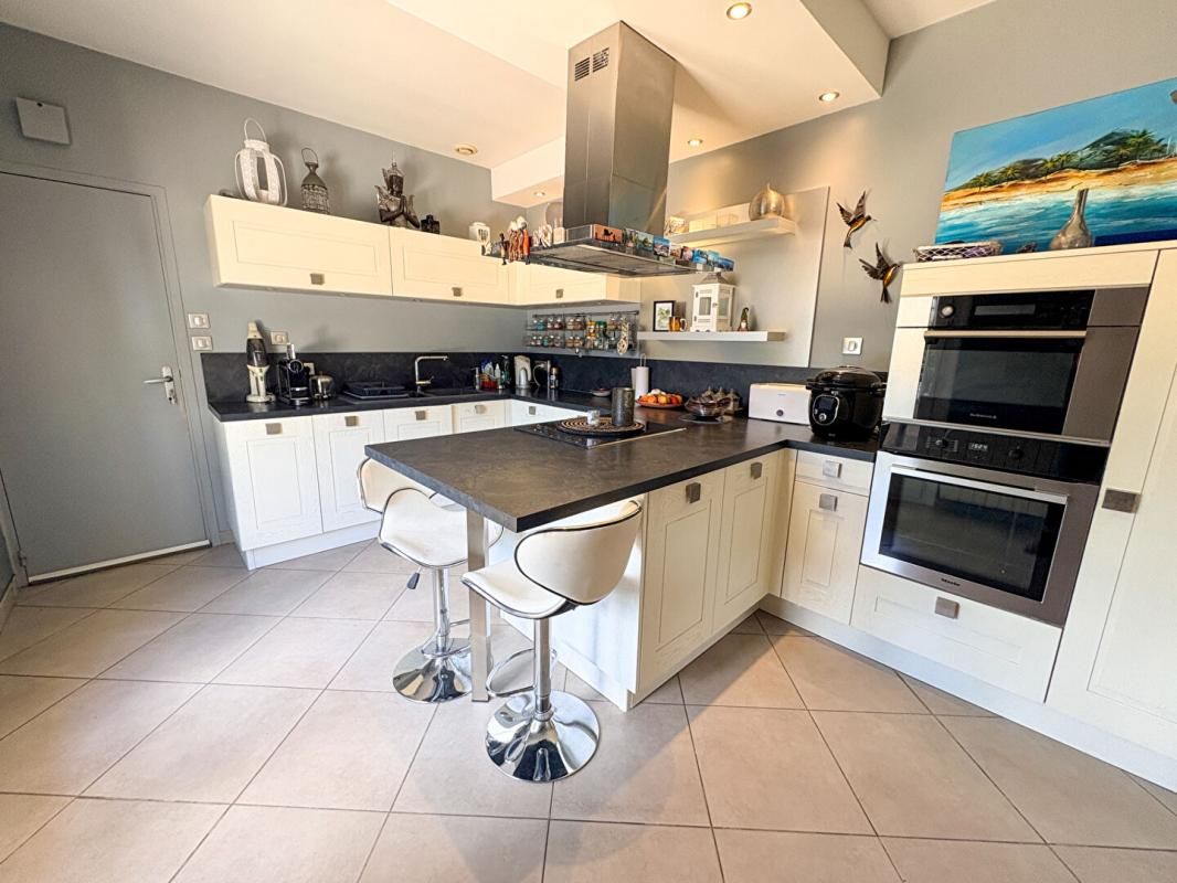 FRONTON Maison T5 - Fronton - Jardin arboré et Piscine 4