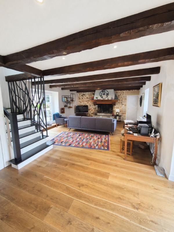 CLEGUER Longère de charme rénovée - 210 m² habitables + dépendances - Terrain 1 488 m²  -  15 min de Lorient et 20 min des plages - Morbihan - Environnement calme - Exposition plein sud 4