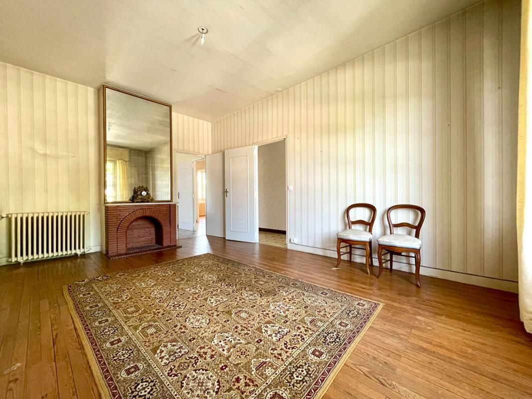 PESSAC Maison Pessac 6 pièce(s) 175 m2 + Dépendance 80 m2 2