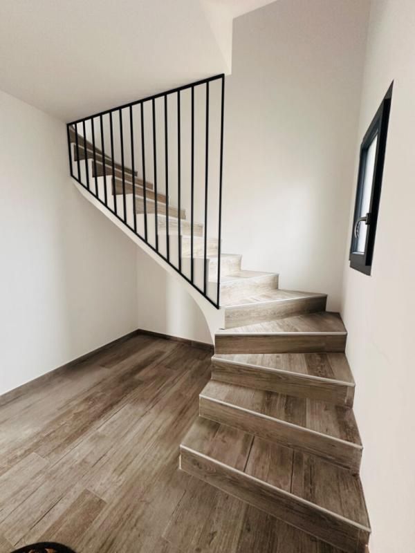 À VENDRE  MAISON À 900 MÈTRES ENVIRON DES PLAGES DE VALRAS