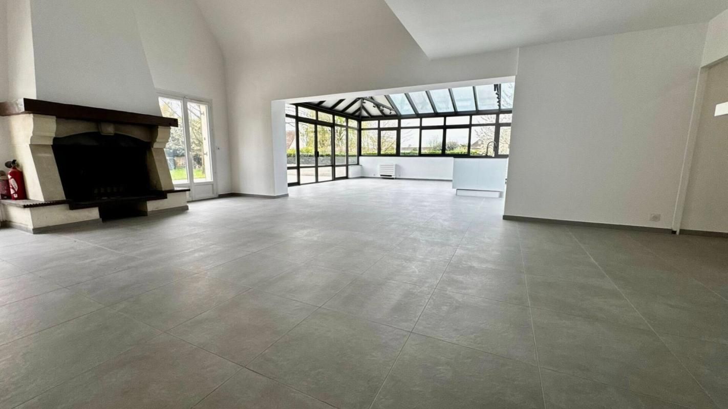 AVRAINVILLE Propriété d'exception  221 m² de luminosité sur  presque 3 000 m² de terrain 4