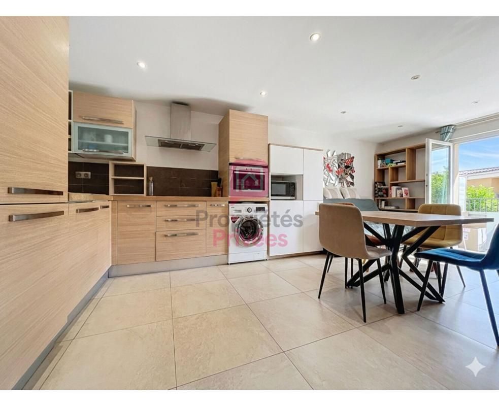 Maison mitoyenne 2 chambres 45 m² 274 000