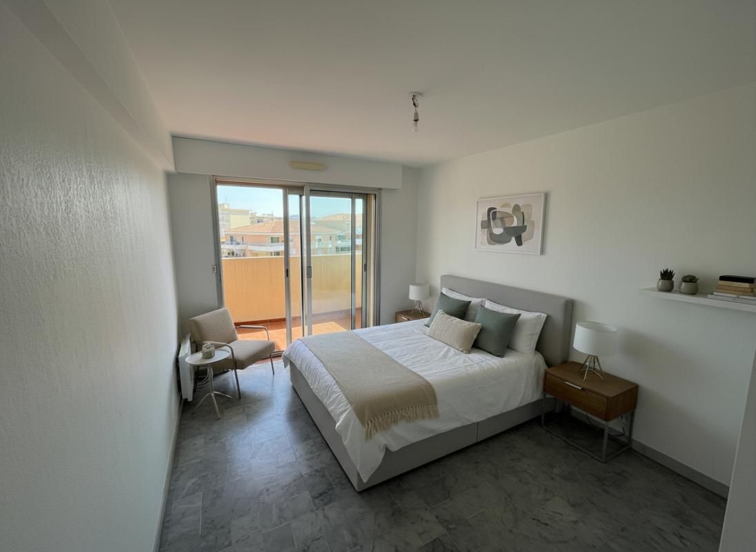 FREJUS Appartement 2 Pièces dernier étage Fréjus sans vis à vis 3