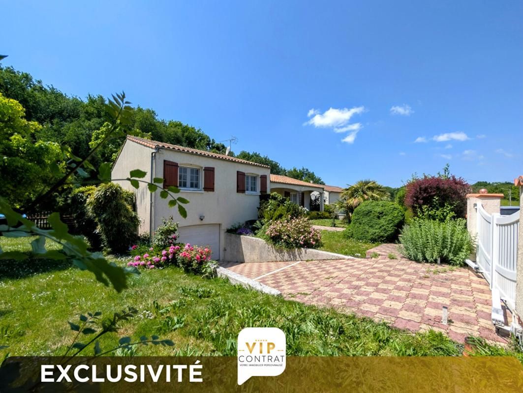 SAINT-SULPICE-DE-ROYAN GARANTIE PROTEC+ 12 MOIS INCUS ! MAISON 135 M² A 6KMS DES PLAGES 4