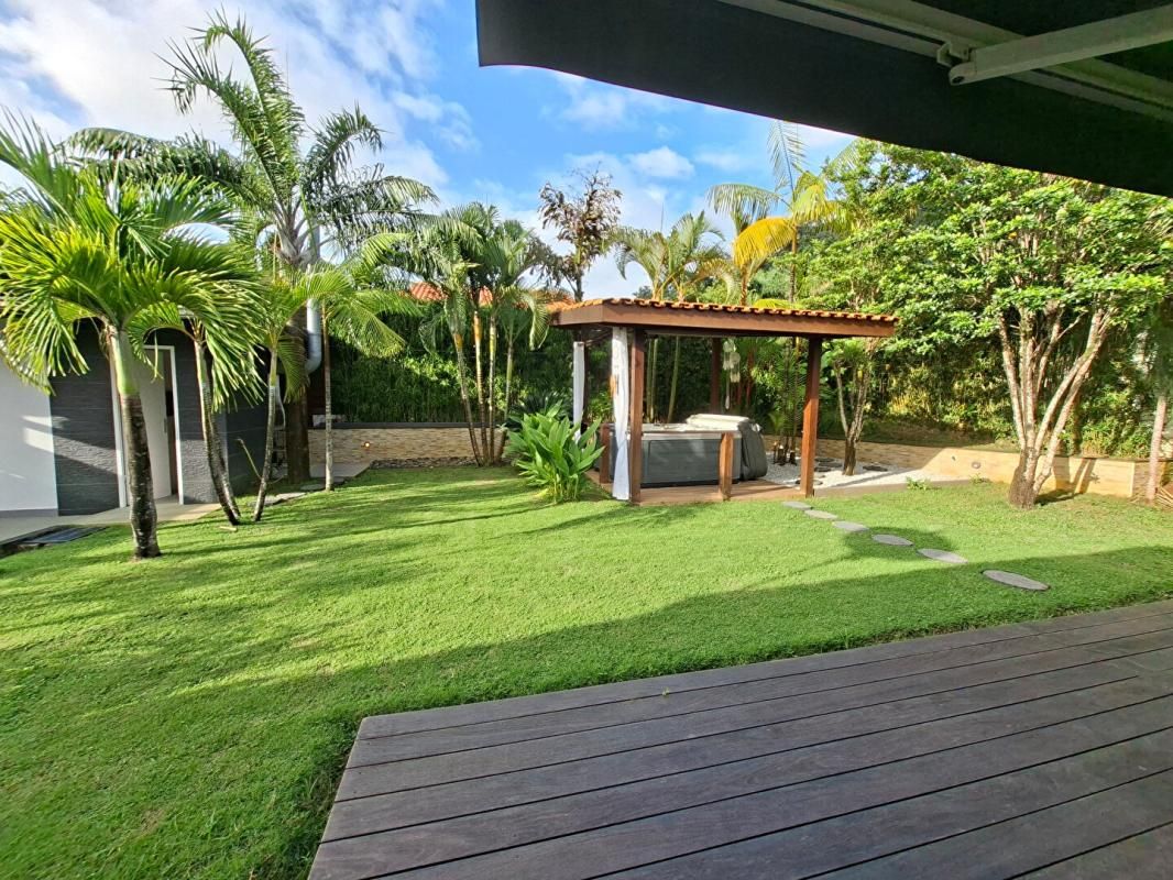 CAYENNE BOURDA Villa 4 pièce(s) proche mer 1