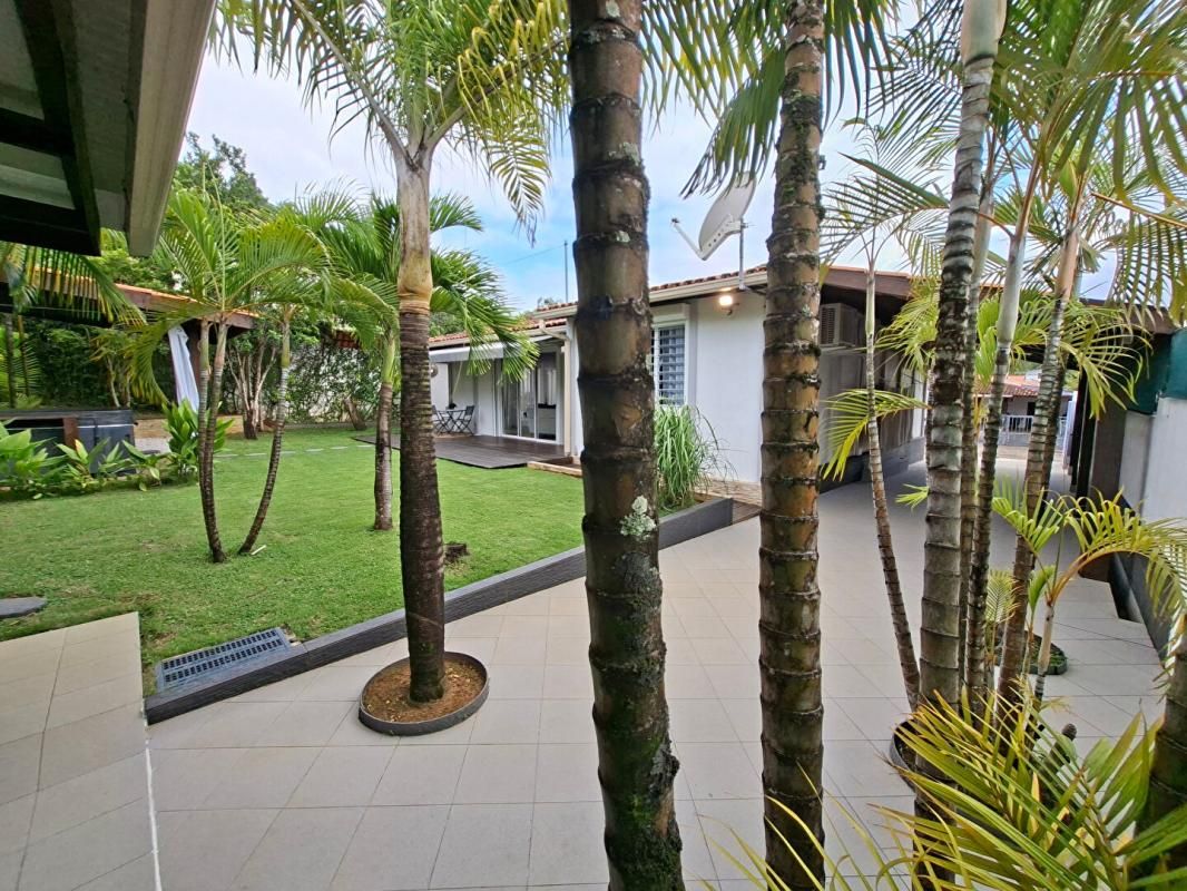 CAYENNE BOURDA Villa 4 pièce(s) proche mer 3